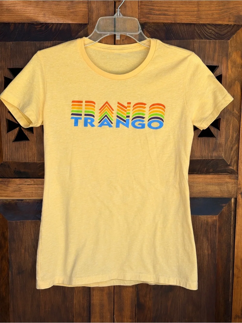 Trango Rainbow Graphic Tee Yellow Retro Outdoor T-Shirt Women’s S